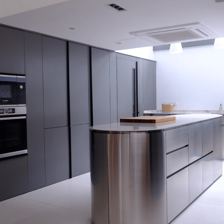 VIANARA Minimalist Kitchen